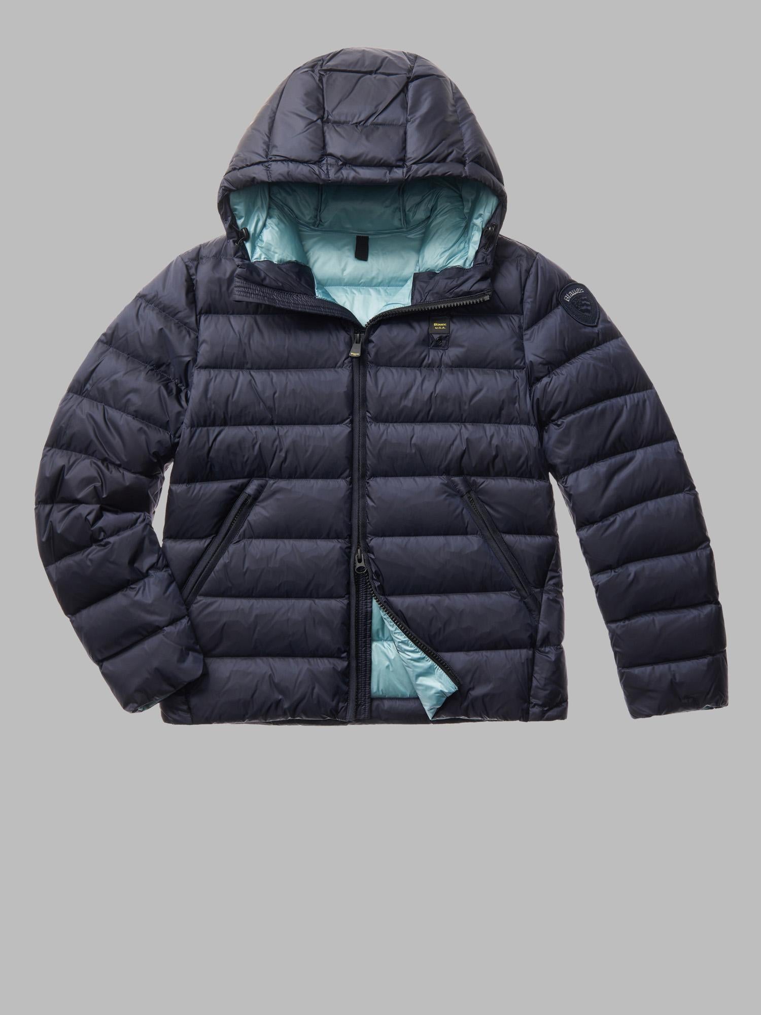 23WBLUC03075888AQ BLAUER